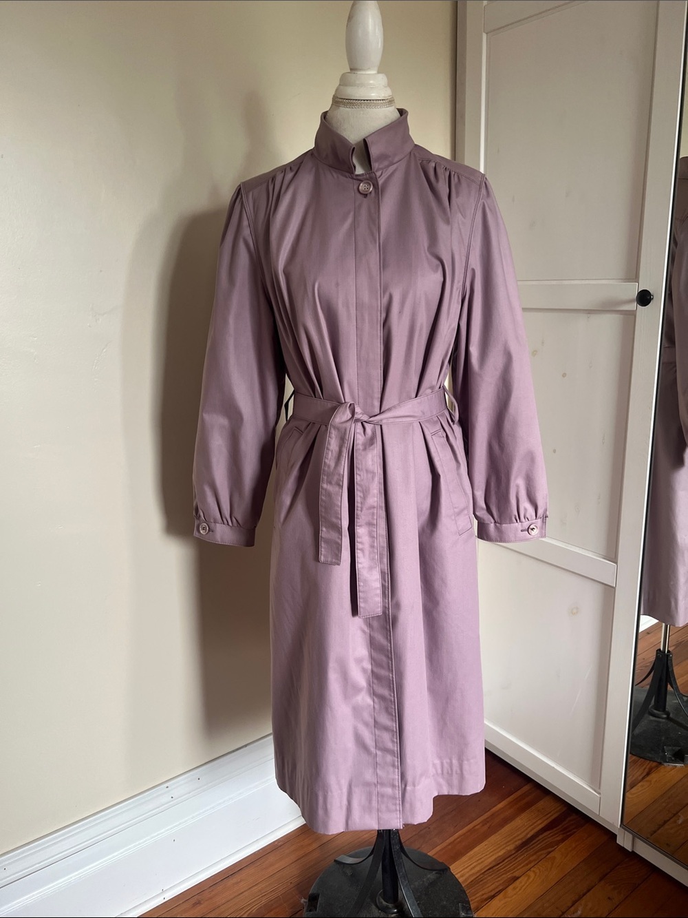 Vintage London Fog Maincoats Trench Coat Mauve Purple Pastel Pleated Back 10 Reg